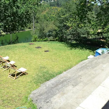 Casa No Marco De Canaveses بيت للعطل *