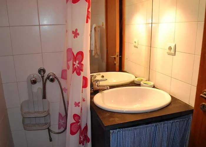 Casa No Marco De Canaveses Várzea Ovelha e Aliviada